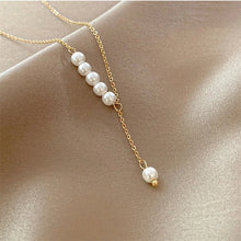 Elegant Pearl Pendant Necklace