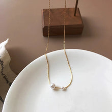 Elegant Pearl Pendant Necklace