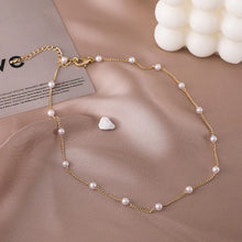 Elegant Pearl Pendant Necklace