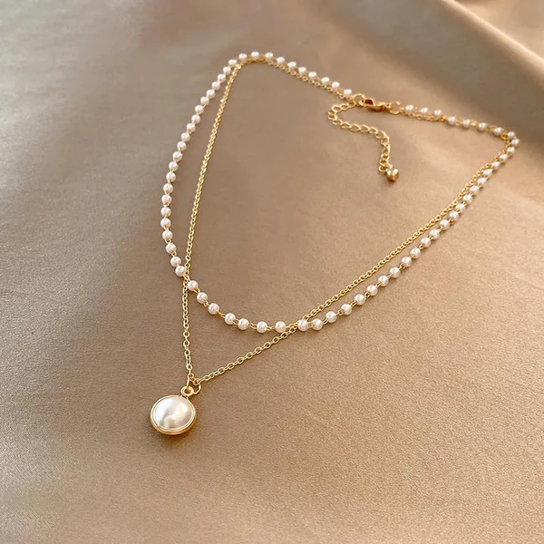 Elegant Pearl Pendant Necklace